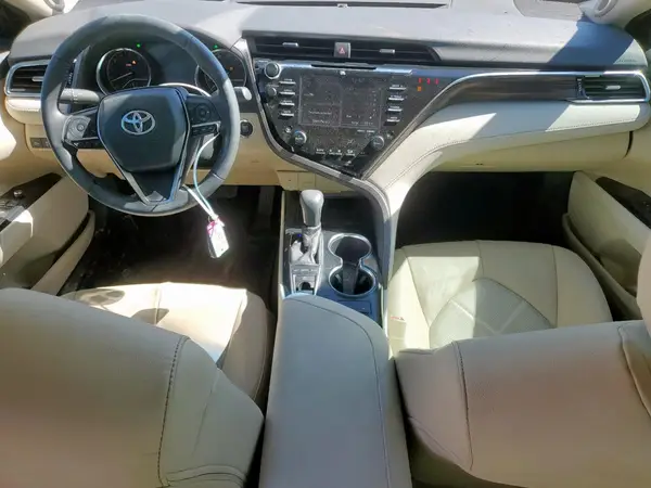4T1BZ1HK7JU003039 2018 TOYOTA CAMRY - Image 8