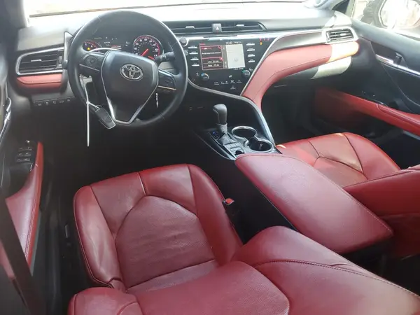 4T1BZ1HK7JU017250 2018 TOYOTA CAMRY - Image 8
