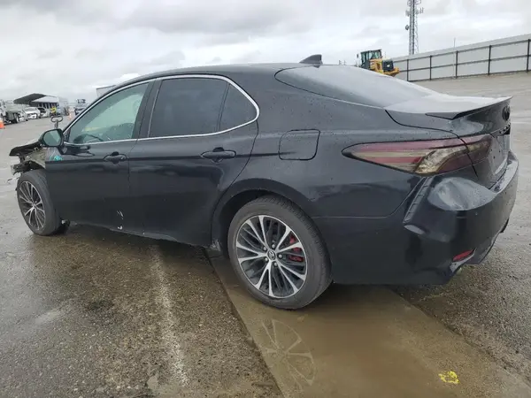 4T1BZ1HK7JU501144 2018 TOYOTA CAMRY - Image 2