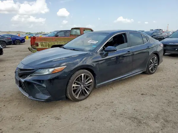 4T1BZ1HK7JU501192 2018 TOYOTA CAMRY - Image 1