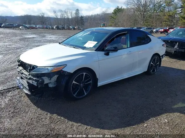 4T1BZ1HK7KU025494 2019 TOYOTA CAMRY - Image 2