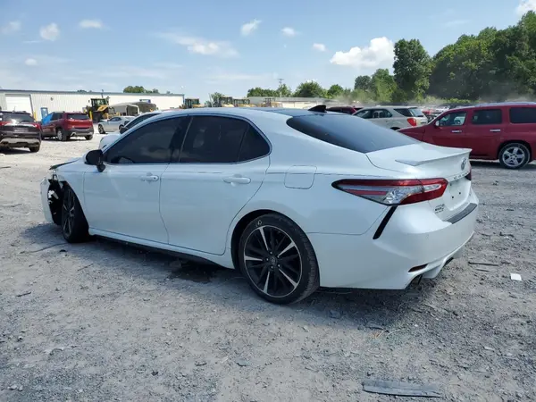 4T1BZ1HK7KU025771 2019 TOYOTA CAMRY - Image 2