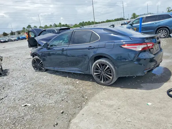 4T1BZ1HK7KU030596 2019 TOYOTA CAMRY - Image 2