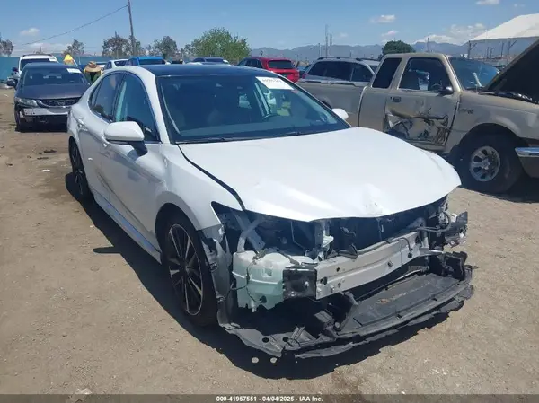 4T1BZ1HK7KU030775 2019 TOYOTA CAMRY - Image 1