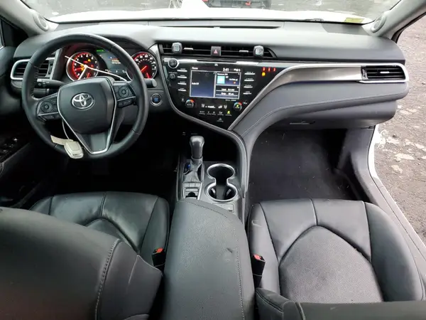 4T1BZ1HK8JU003759 2018 TOYOTA CAMRY - Image 8