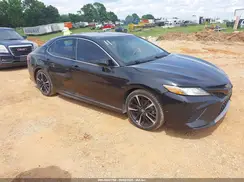 4T1BZ1HK8JU010694 2018 TOYOTA CAMRY