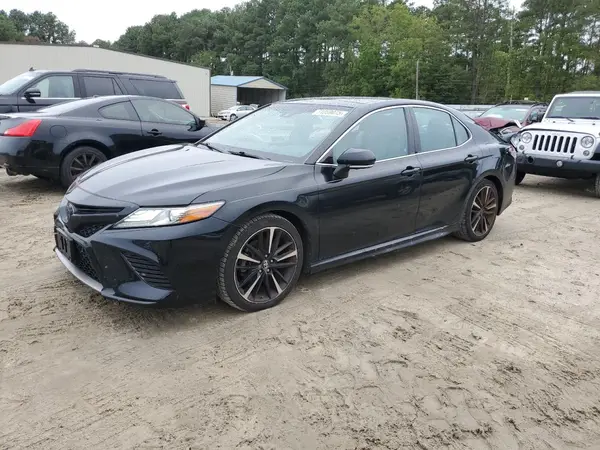 4T1BZ1HK8JU012722 2018 TOYOTA CAMRY - Image 1