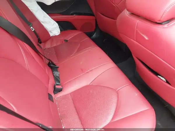 4T1BZ1HK8JU013871 2018 TOYOTA CAMRY - Image 8