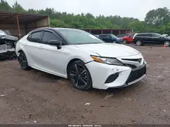 4T1BZ1HK8JU015927 2018 TOYOTA CAMRY