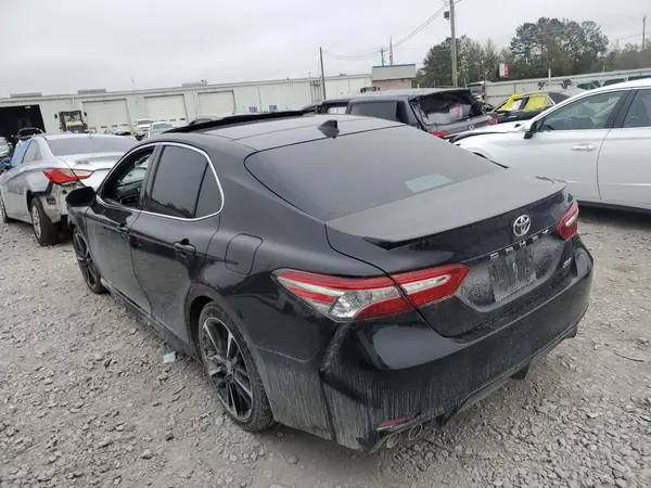 4T1BZ1HK8KU022412 2019 TOYOTA CAMRY - Image 2