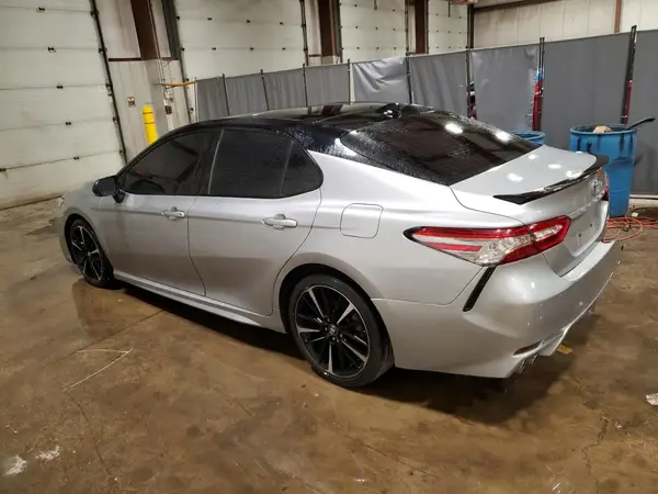 4T1BZ1HK8KU030915 2019 TOYOTA CAMRY - Image 2