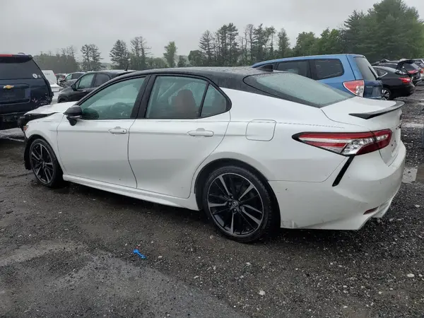 4T1BZ1HK8KU031112 2019 TOYOTA CAMRY - Image 2