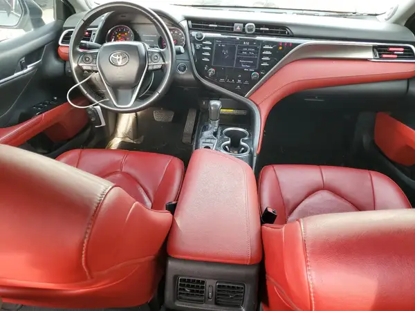 4T1BZ1HK9JU506524 2018 TOYOTA CAMRY - Image 8