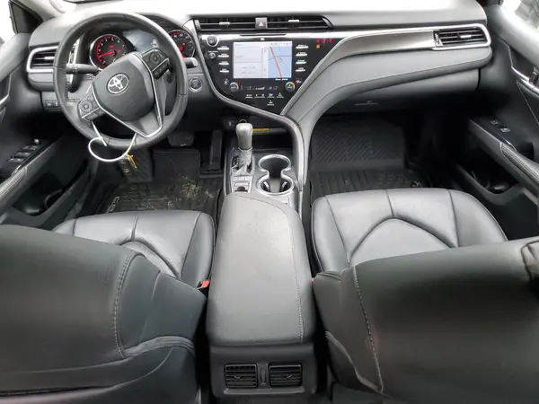 4T1BZ1HK9JU506670 2018 TOYOTA CAMRY - Image 8