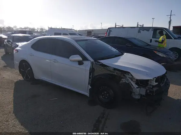 4T1BZ1HK9KU030552 2019 TOYOTA CAMRY - Image 1