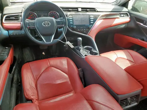 4T1BZ1HKXJU007490 2018 TOYOTA CAMRY - Image 8