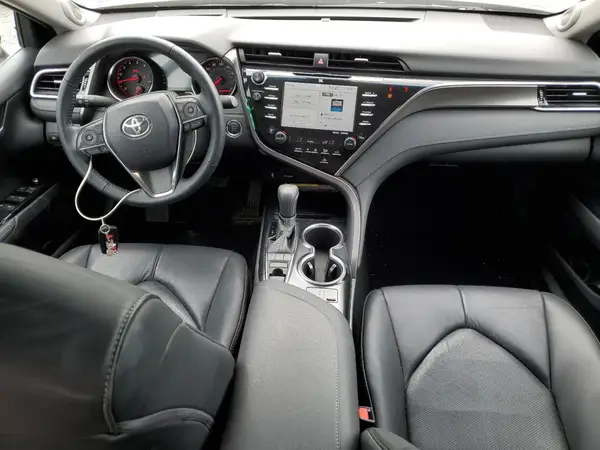4T1BZ1HKXJU018425 2018 TOYOTA CAMRY - Image 8