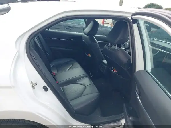 4T1BZ1HKXKU027627 2019 TOYOTA CAMRY - Image 8