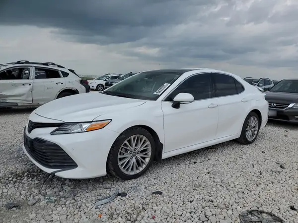 4T1BZ1HKXKU028289 2019 TOYOTA CAMRY - Image 1