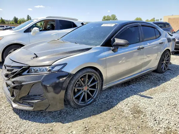 4T1BZ1HKXKU029927 2019 TOYOTA CAMRY - Image 1