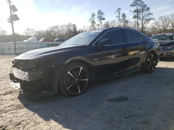 4T1BZ1HKXKU030186 2019 TOYOTA CAMRY - Image 1