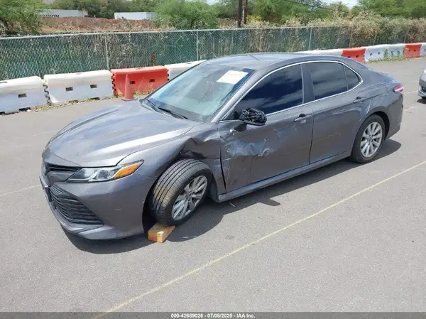 4T1C11AK0LU317026 2020 TOYOTA CAMRY - Image 2