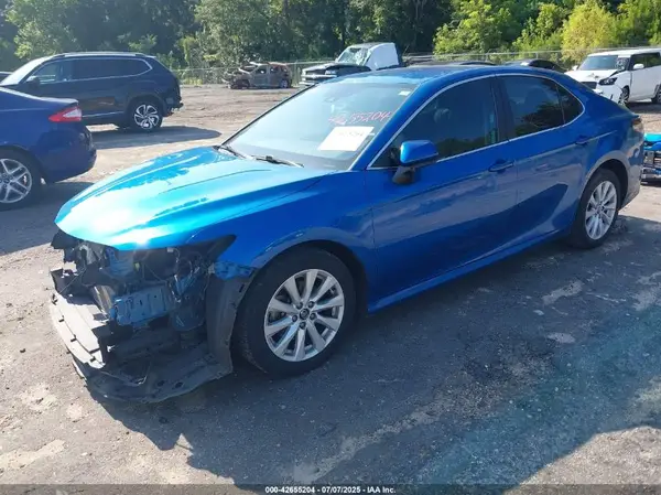 4T1C11AK0LU323859 2020 TOYOTA CAMRY - Image 2