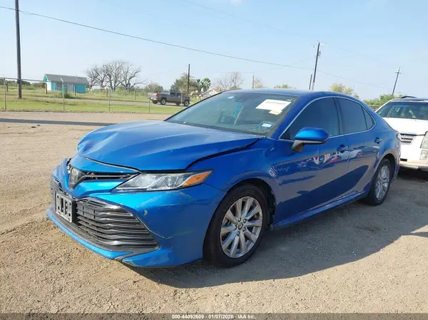 4T1C11AK0LU339740 2020 TOYOTA CAMRY - Image 2