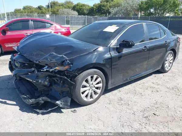 4T1C11AK0LU341164 2020 TOYOTA CAMRY - Image 2