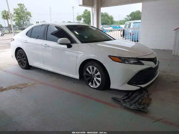 4T1C11AK0LU345148 2020 TOYOTA CAMRY - Image 1