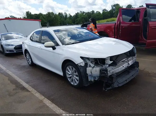 4T1C11AK0LU346915 2020 TOYOTA CAMRY - Image 1