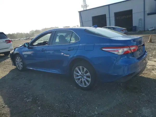 4T1C11AK0LU347188 2020 TOYOTA CAMRY - Image 2