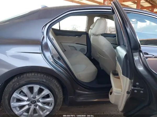 4T1C11AK0LU366923 2020 TOYOTA CAMRY - Image 8