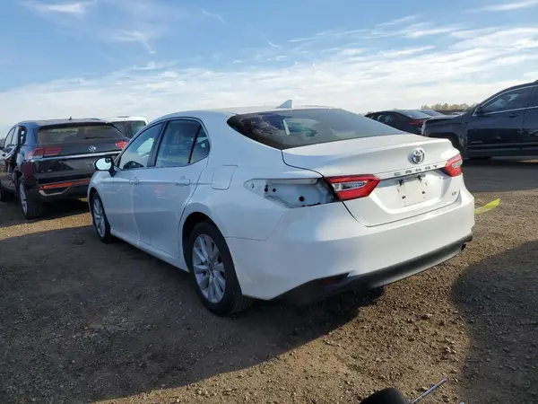 4T1C11AK0LU368218 2020 TOYOTA CAMRY - Image 2