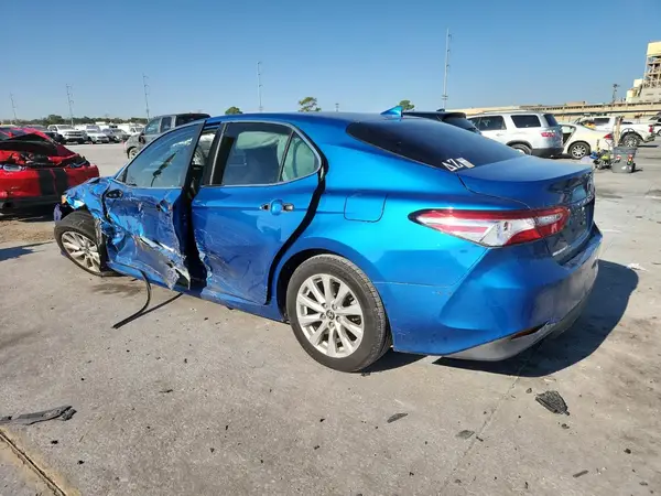 4T1C11AK0LU383642 2020 TOYOTA CAMRY - Image 2