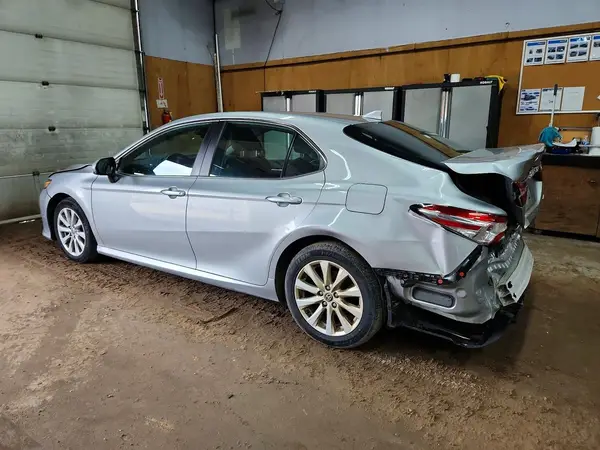 4T1C11AK0LU387769 2020 TOYOTA CAMRY - Image 2