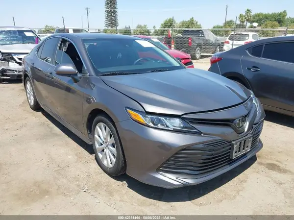 4T1C11AK0LU864264 2020 TOYOTA CAMRY - Image 1