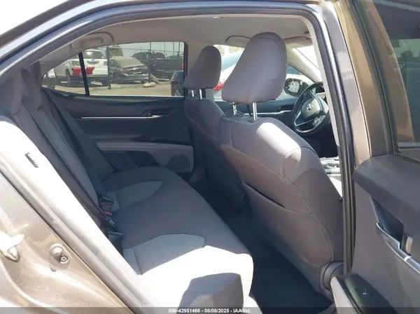 4T1C11AK0LU864264 2020 TOYOTA CAMRY - Image 8