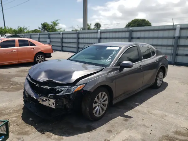 4T1C11AK0LU877841 2020 TOYOTA CAMRY - Image 2