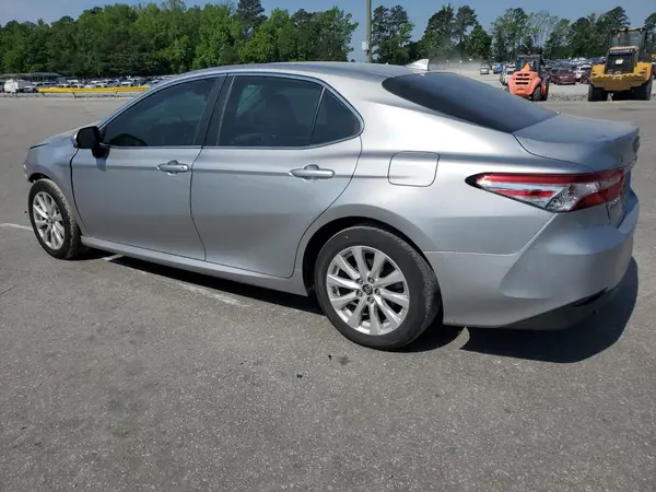 4T1C11AK0LU881291 2020 TOYOTA CAMRY - Image 2
