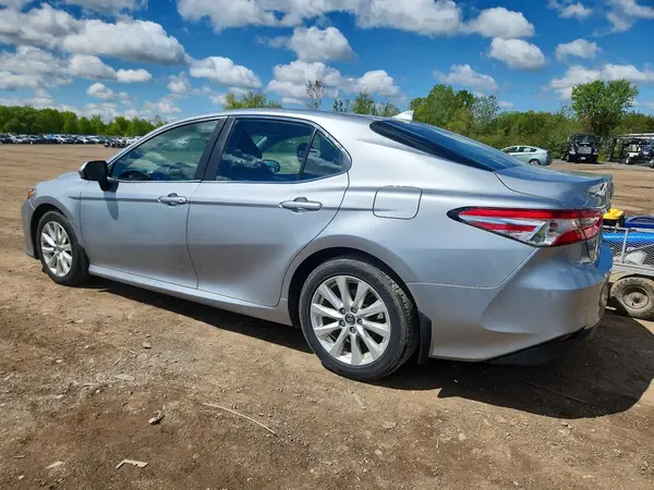 4T1C11AK0LU883882 2020 TOYOTA CAMRY - Image 2