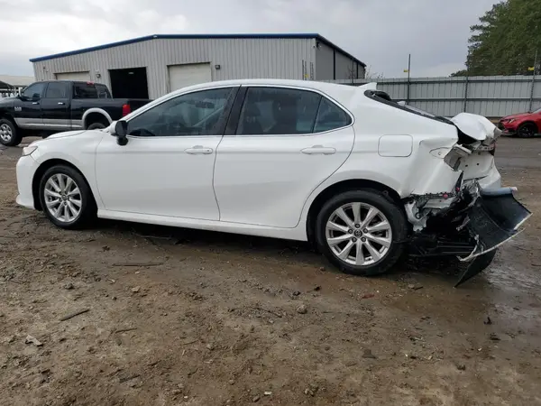 4T1C11AK0LU889763 2020 TOYOTA CAMRY - Image 2