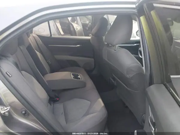4T1C11AK0LU890847 2020 TOYOTA CAMRY - Image 8