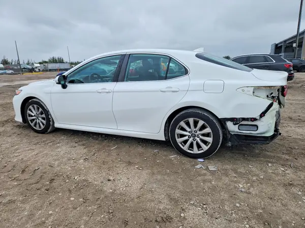 4T1C11AK0LU911079 2020 TOYOTA CAMRY - Image 2