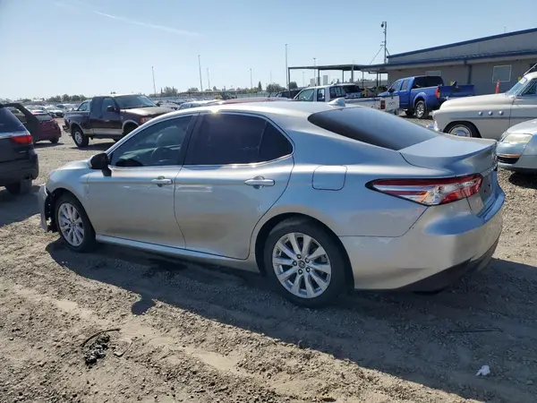 4T1C11AK0LU914449 2020 TOYOTA CAMRY - Image 2