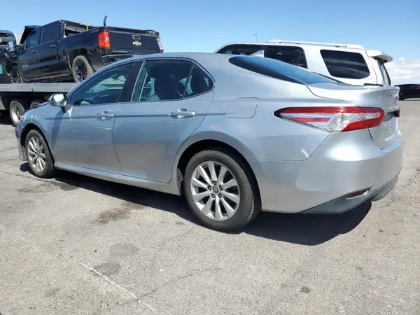 4T1C11AK0LU915942 2020 TOYOTA CAMRY - Image 2