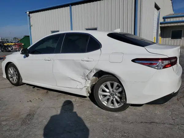 4T1C11AK0LU919456 2020 TOYOTA CAMRY - Image 2