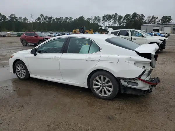 4T1C11AK0LU928643 2020 TOYOTA CAMRY - Image 2