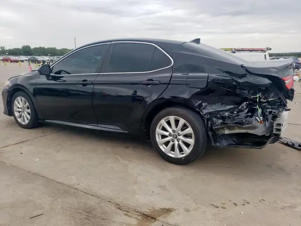 4T1C11AK0LU938427 2020 TOYOTA CAMRY - Image 2