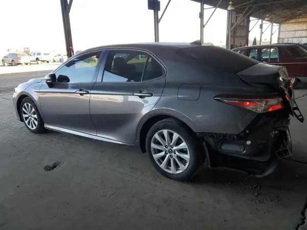4T1C11AK0LU940307 2020 TOYOTA CAMRY - Image 2